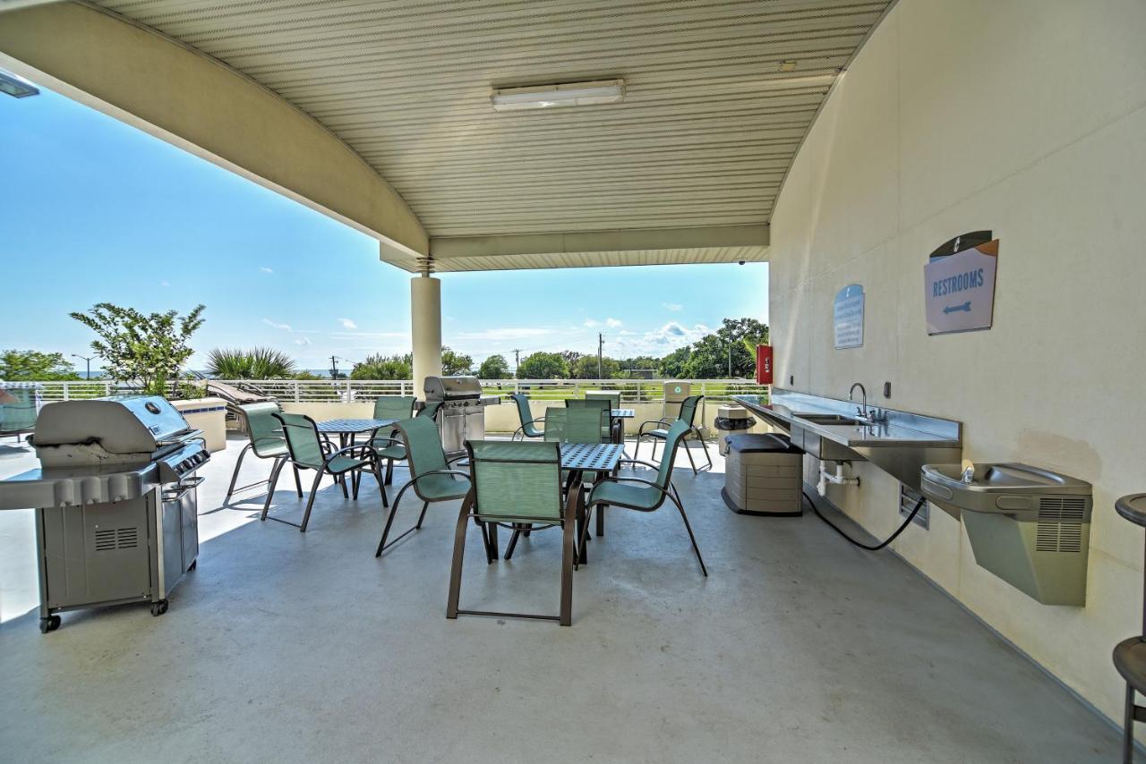 Beachside Biloxi Club Condo Balcony With Ocean View Экстерьер фото